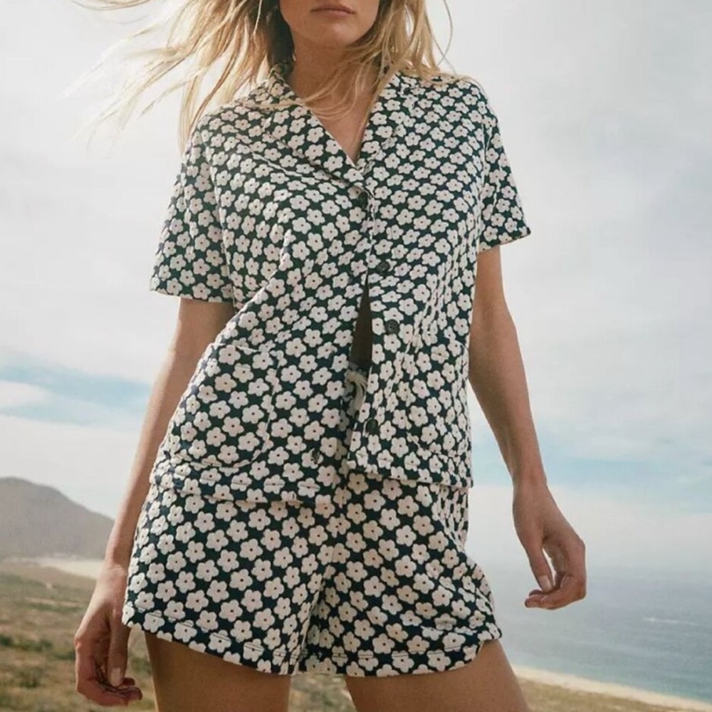 Madewell Navy Blue and White Flower Pattern Button Down Shirt and Short Set